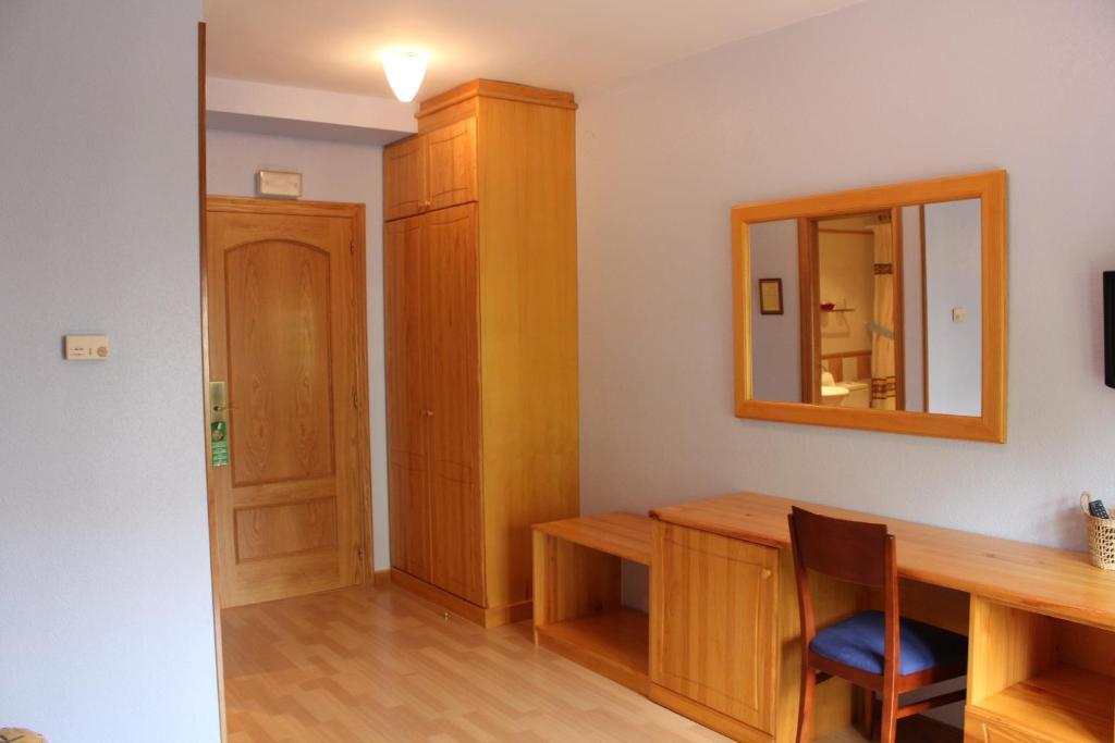Casa Martin Otel Poza de la Sal Oda fotoğraf